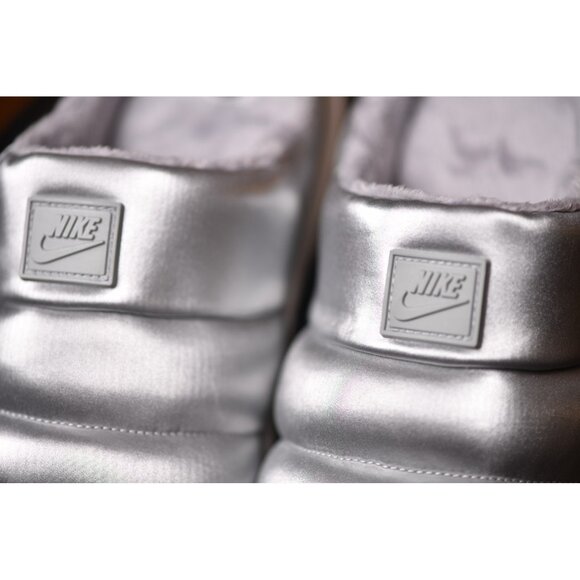 New! Size: 9 Women | NIKE Burrow SE Metallic Silver Light | FZ7940-001 - Picture 3 of 14